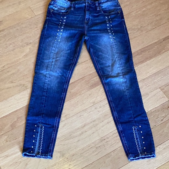 Miss Me Denim - Miss Me skinny ankle length front split hem decorated with X and grommets sz 28
